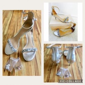 Jewel Badgley Mischka heel!